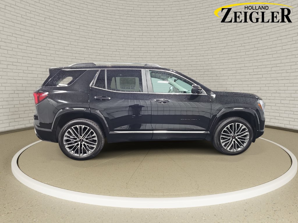 New 2027 GMC Terrain Denali w/ LPO, Black Badging Package AWD/4WD image 4