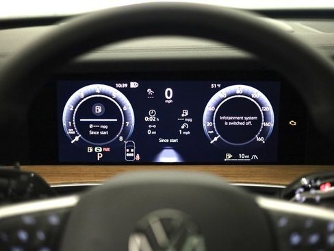 New 2026 Volkswagen Tiguan SEL R-Line image 14