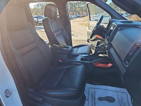 Used 2023 Nissan Frontier PRO-4X w/ Pro-4X Premium Package image 13