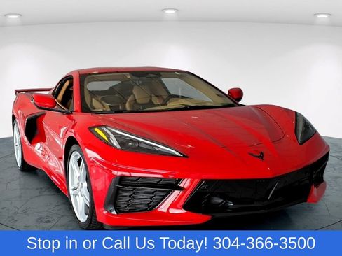 Used 2025 Chevrolet Corvette Stingray Premium Cpe w/ Z51 Performance Package RWD image 3