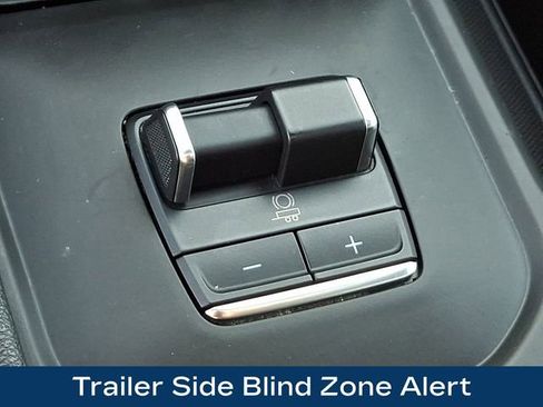 Used 2025 GMC Sierra 2500 AT4 image 29