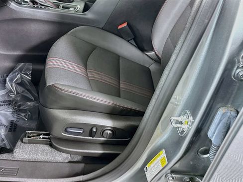 Used 2024 Chevrolet Equinox RS AWD/4WD image 25
