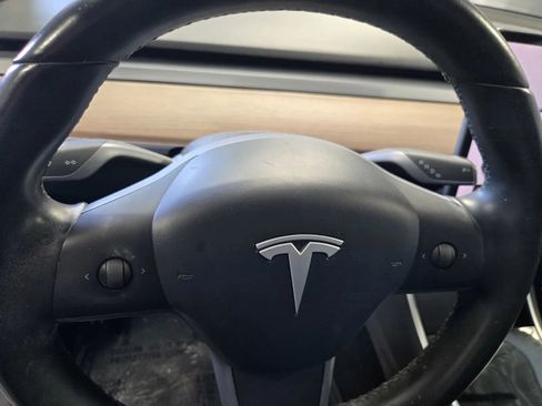 Used 2018 Tesla Model 3 Mid Range image 17