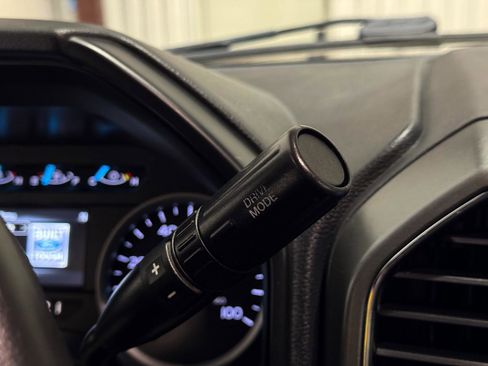 Used 2020 Ford F250 XLT AWD/4WD image 25