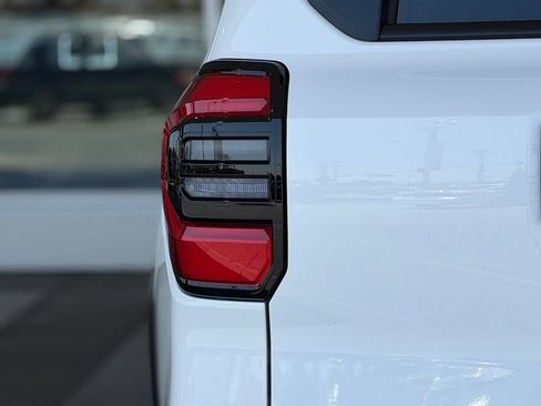 New 2026 Toyota 4Runner SR5 AWD/4WD image 10