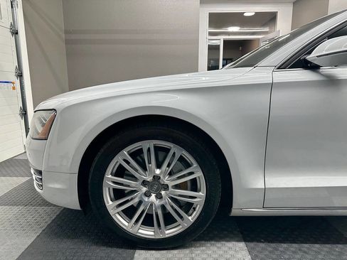 Used 2013 Audi A8 4.0T w/ Convenience Pkg image 12