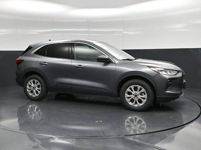 Certified 2024 Ford Escape Active AWD/4WD image 3