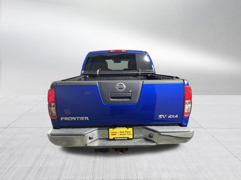 Used 2012 Nissan Frontier SV image 6