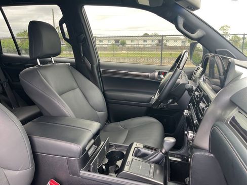Used 2023 Lexus GX 460 Premium AWD/4WD image 6