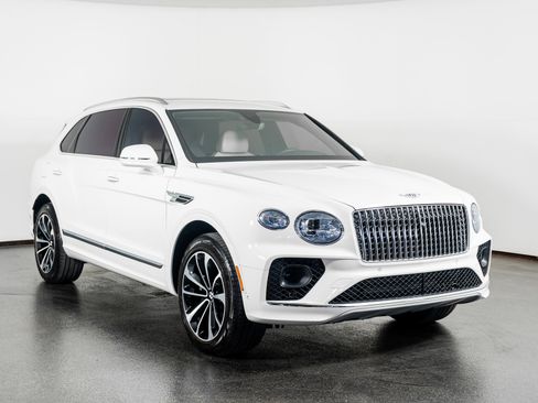 Used 2023 Bentley Bentayga Extended Wheelbase image 4