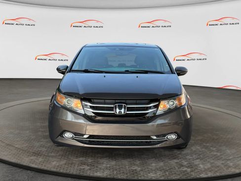 Used 2015 Honda Odyssey Touring image 3