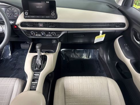 Used 2024 Honda HR-V LX image 32