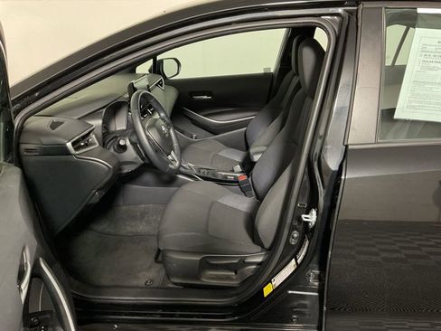 Used 2022 Toyota Corolla SE w/ SE Premium Package FWD image 21