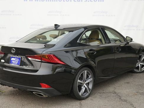 Used 2018 Lexus IS 300 AWD w/ Comfort Package image 3
