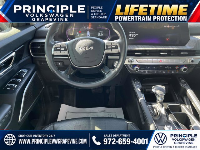 Used 2024 Kia Telluride EX w/ EX Captain's Chair Package FWD image 25