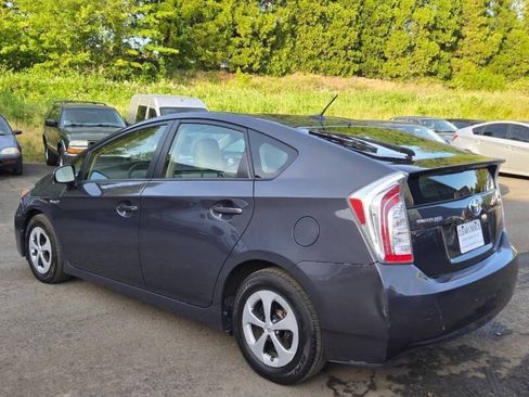 Used 2014 Toyota Prius Four FWD image 7