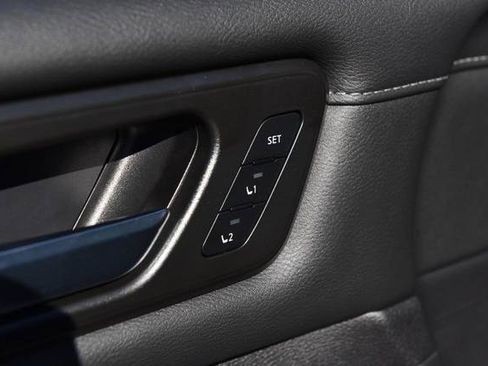 New 2026 Nissan Armada SL w/ Captain's Chari Seat Package image 10