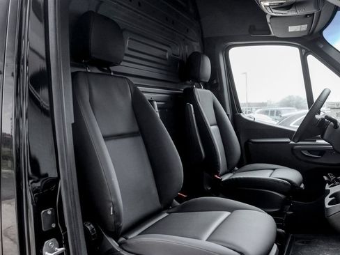 Used 2026 Mercedes-Benz Sprinter 2500 image 20
