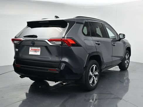 Used 2021 Toyota RAV4 SE w/ Weather & Moonroof Package AWD/4WD image 7