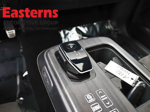 Used 2023 Nissan Ariya FWD image 13