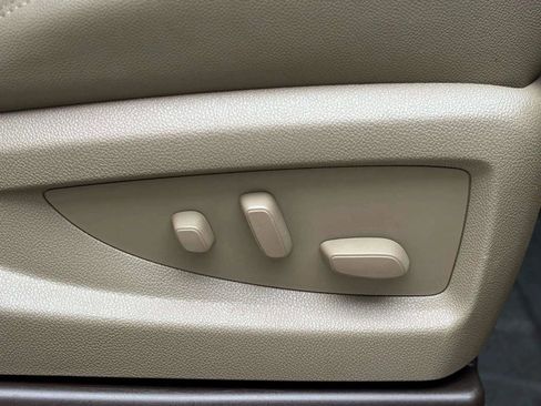 Used 2017 Chevrolet Silverado 1500 LTZ Z71 w/ LTZ Plus Package image 7