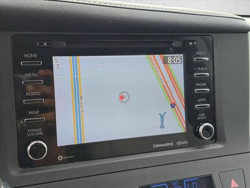 Used 2019 Toyota Sienna XLE w/ XLE Navigation Package FWD image 13