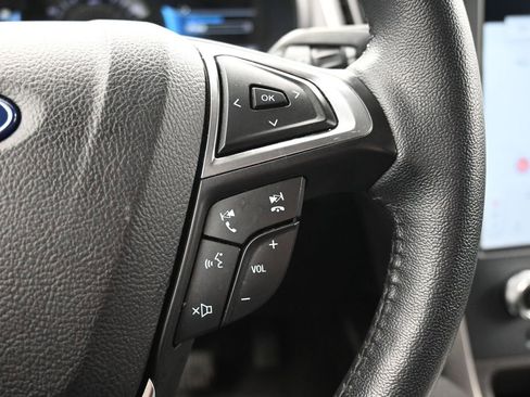 Used 2023 Ford Edge SEL image 14