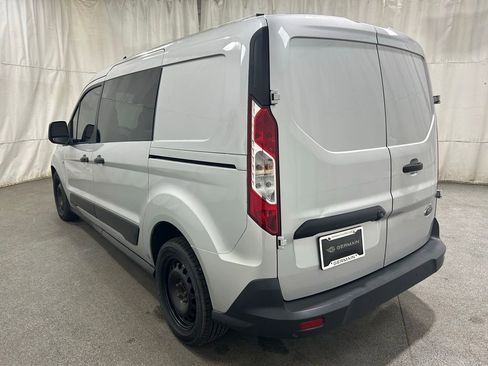 Used 2019 Ford Transit Connect XLT image 6