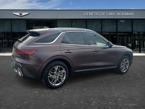 Used 2023 Genesis GV70 2.5T w/ Advanced Package image 5