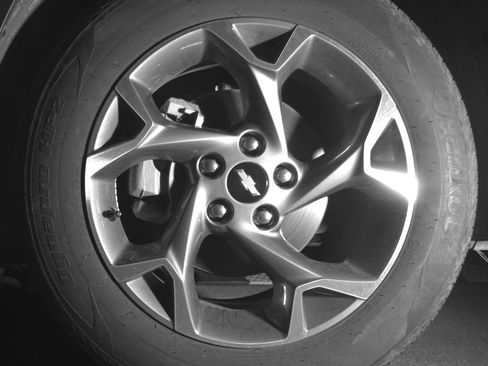 Used 2025 Chevrolet Trax LT FWD image 12