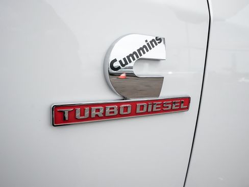 Used 2025 RAM 2500 Big Horn AWD/4WD image 45