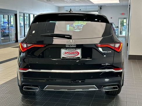 Used 2026 Acura MDX SH-AWD w/ Technology Package image 3