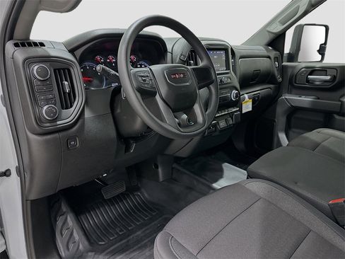New 2026 GMC Sierra 2500 Pro w/ 1SA Pro Safety Plus Package image 9