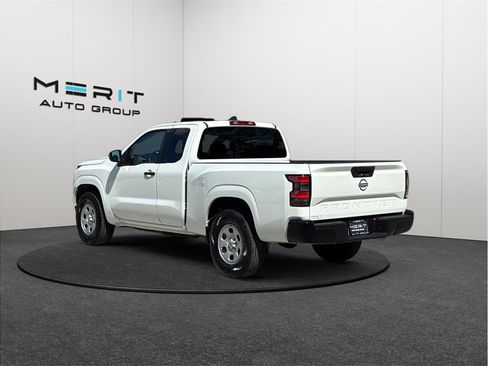Used 2022 Nissan Frontier S RWD image 7