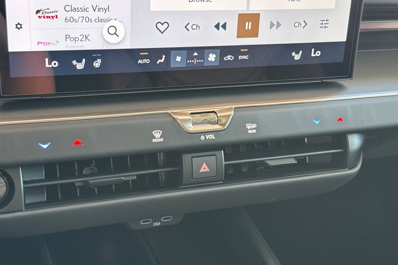 New 2026 Lexus ES 350h AWD image 17