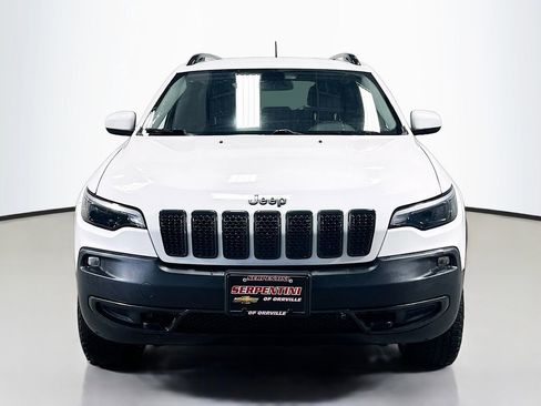 Used 2019 Jeep Cherokee Sport AWD/4WD image 4