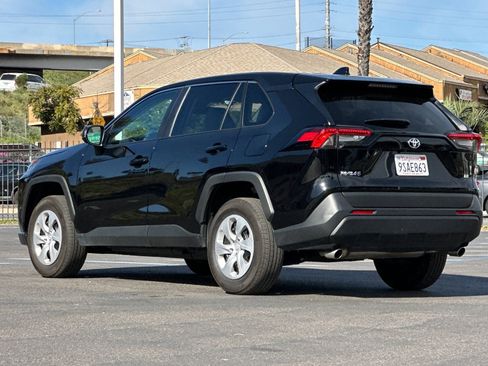 Used 2025 Toyota RAV4 LE image 3