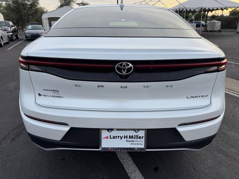 Certified 2026 Toyota Crown Limited image 25