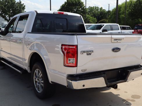 Used 2015 Ford F150 Lariat w/ Trailer Tow Package RWD image 6