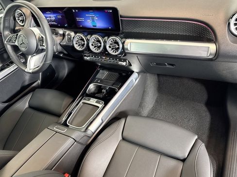 Certified 2024 Mercedes-Benz EQB 300 4MATIC image 27