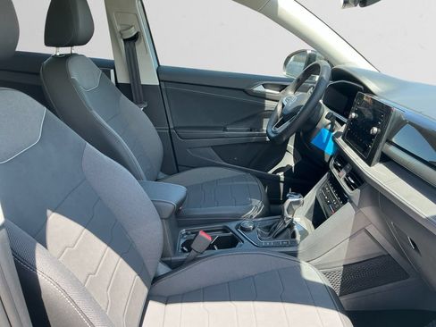 New 2026 Volkswagen Taos SE AWD/4WD image 15