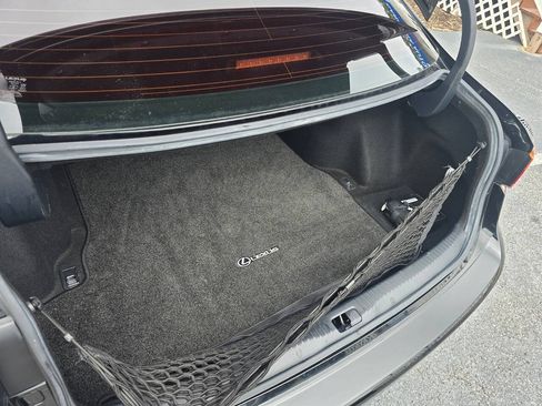 Used 2019 Lexus IS 300 RWD image 31