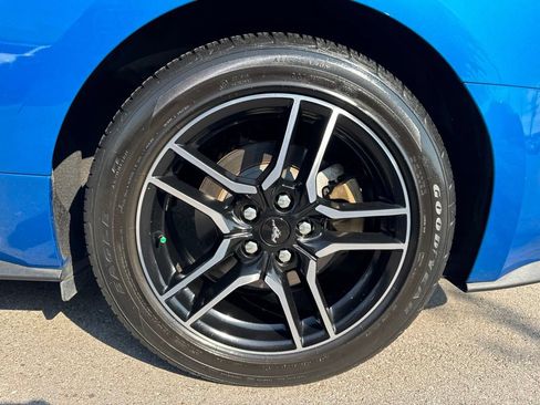 Used 2019 Ford Mustang Coupe w/ Equipment Group 101A RWD image 25