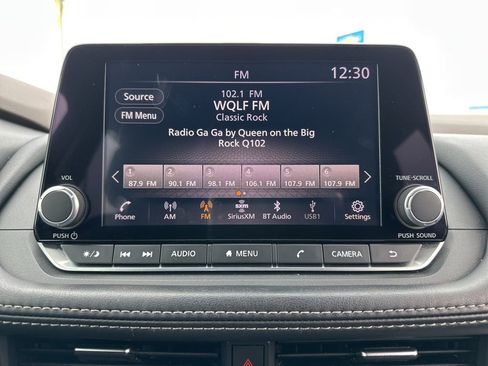 Used 2023 Nissan Rogue SV image 31