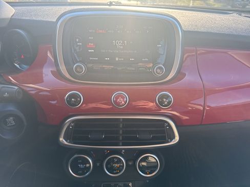 Used 2016 FIAT 500X Lounge image 10