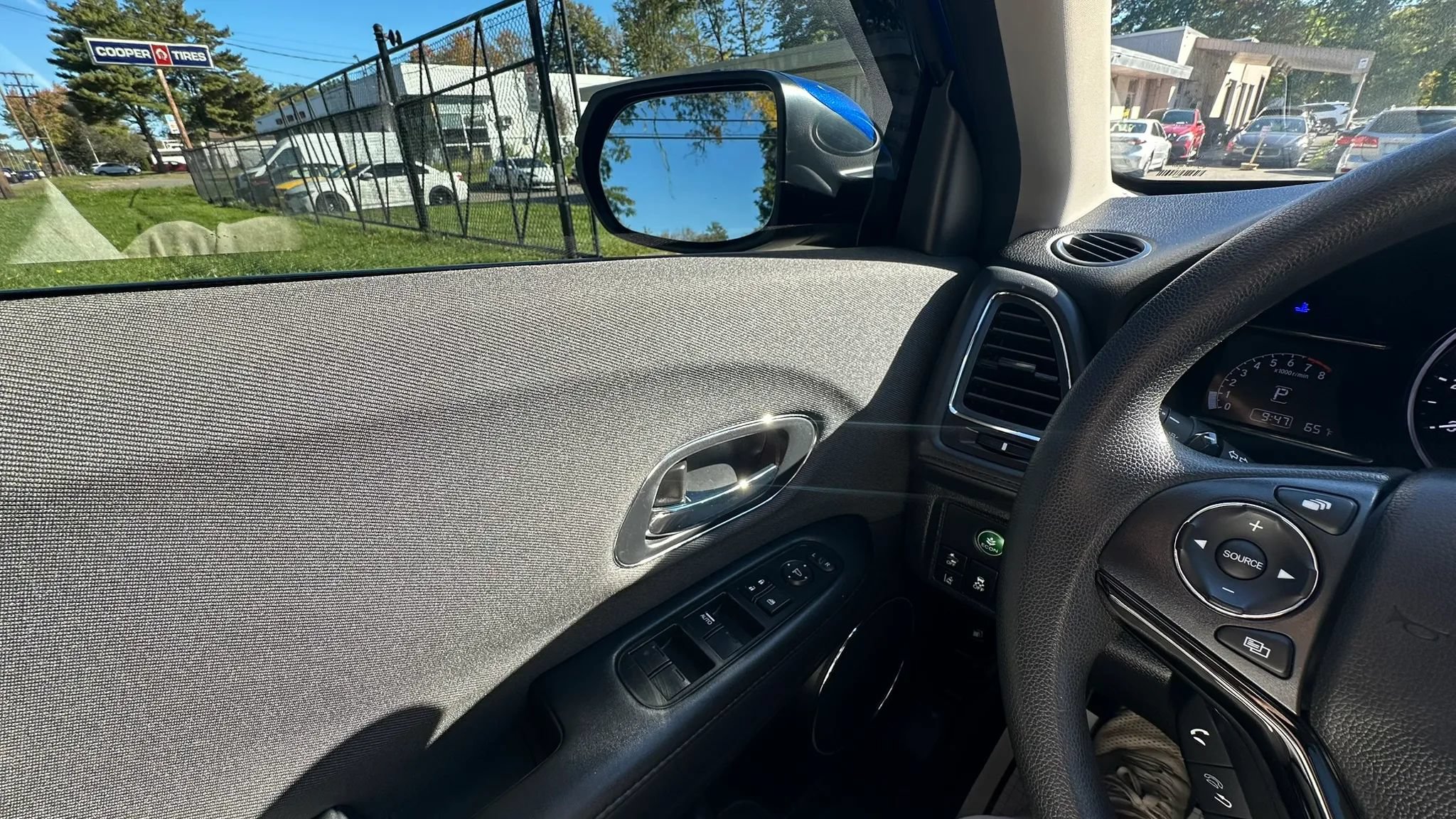 Used 2022 Honda HR-V EX image 19