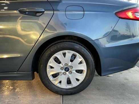 Used 2019 Ford Fusion S image 23