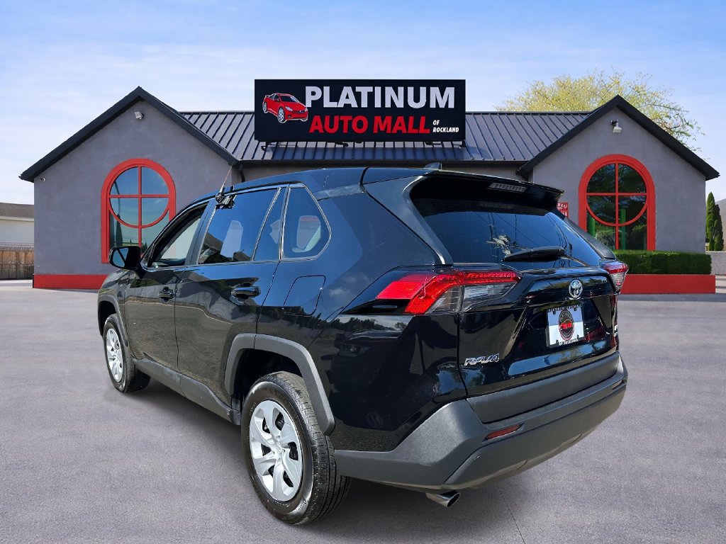 Used 2025 Toyota RAV4 LE AWD/4WD image 5