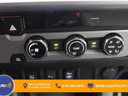 Used 2015 Toyota Tacoma 4x4 Access Cab V6 w/ TRD Off-Road Package image 20