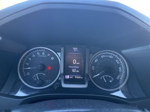 Used 2019 Toyota Tacoma SR5 image 15